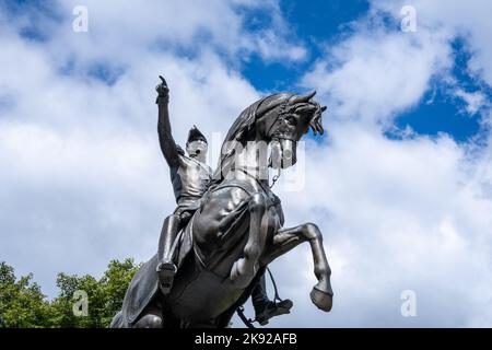 Washington, DC - 8. September 2022: Detail der Reiterstatue von General Jose de San Martin, die von Augustin-Alexandre Dumont modelliert wurde Stockfoto