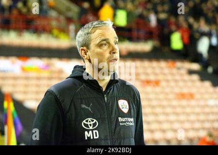 Oakwell Stadium, Barnsley, England - 25.. Oktober 2022 Michael Duff Manager von Barnsley - vor dem Spiel Barnsley gegen Lincoln City, Sky Bet League One, 2022/23, Oakwell Stadium, Barnsley, England - 25.. Oktober 2022 Credit: Arthur Haigh/WhiteRoseFotos/Alamy Live News Stockfoto