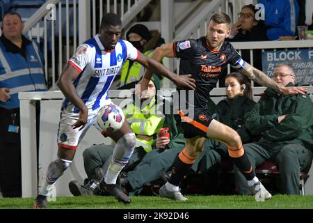 Hartlepool, Großbritannien. 25. Oktober 2022. Josh Umerah von Hartlepool United während des Spiels der Sky Bet League 2 zwischen Hartlepool United und Salford City am Dienstag, den 25.. Oktober 2022, im Victoria Park, Hartlepool. (Kredit: Scott Llewellyn | MI News & Sport) Kredit: MI News & Sport /Alamy Live News Stockfoto