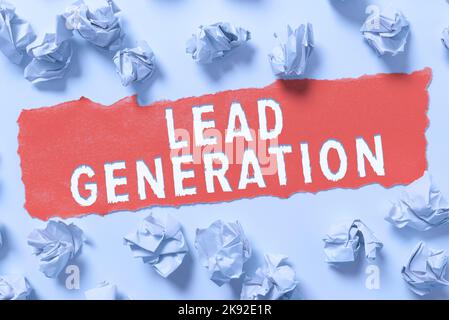 Generierung von Textableitungen in der Handschrift. Internetkonzept zur Pflege des potenziellen Kunden, der mit dem Unternehmen verbunden ist Stockfoto