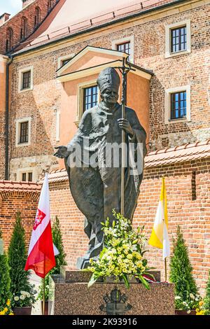 KRAKAU, POLEN - 27. JULI 2013: Statue von Papst Johannes Paul II. ( seliger Johannes Paul oder Johannes Paul der große, Papa Giovanni Paolo II, Karol Jozef Wojtyla ) o Stockfoto