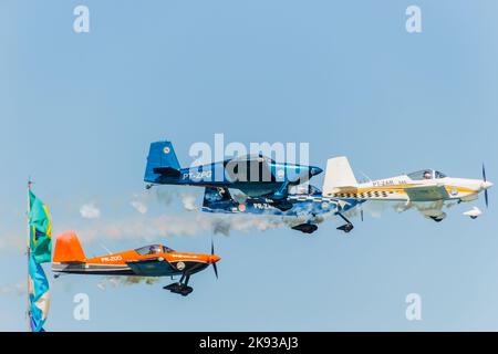 Sky Squadron tritt an der Küste von Rio de Janeiro, Brasilien, auf - 07. September 2022: Sky Squadron tritt am Tag der Unabhängigkeit am Strand von der Küste auf Stockfoto