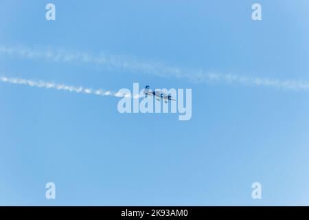 Sky Squadron tritt an der Küste von Rio de Janeiro, Brasilien, auf - 07. September 2022: Sky Squadron tritt am Tag der Unabhängigkeit am Strand von der Küste auf Stockfoto