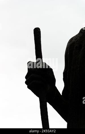 Silhouette der Mahatma Gandhi Statue in der Innenstadt von Rio de Janeiro, Brasilien - 11. September 2022: Silhouette der Mahatma Gandhi Statue in der Innenstadt von Rio de Ja Stockfoto