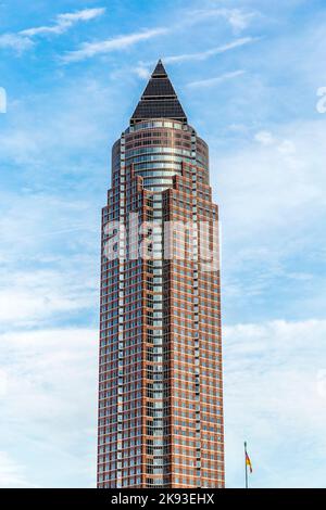 FRANKFURT, DEUTSCHLAND - 12. Okt 2014: Der Messeturm, deutscher Hauptsitz der Investmentbank Goldman Sachs in Frankfurt, Deutschland. Stockfoto