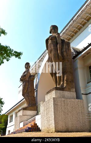 DARMSTADT, DEUTSCHLAND - APR 24, 2011: Eingang zum Ernst-Ludwig-Haus an der mathildenhoehe in Darmstadt, Deutschland. Architekt Joseph Maria Olbricht bui Stockfoto