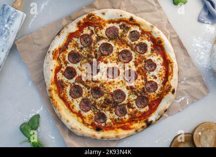 Pizza von oben gesehen Stockfoto