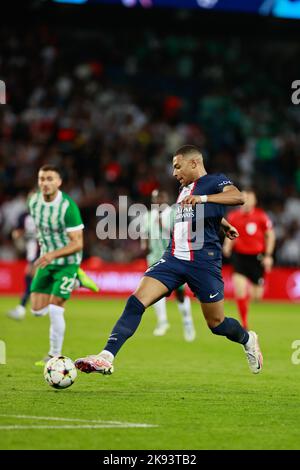 Paris, Frankreich - 25. Oktober 2022, Kylian Mbappe von PSG während des UEFA Champions League, Gruppe H Fußballspiels zwischen Paris Saint-Germain und Maccabi Haifa am 25. Oktober 2022 im Stadion Parc des Princes in Paris, Frankreich - Foto: Elyse Lopez/DPPI/LiveMedia Stockfoto