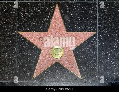 HOLLYWOOD - 26. JUNI: Clifton Webbs ist am 26. Juni 2012 in Hollywood, Kalifornien, auf dem Hollywood Walk of Fame zu sehen. Dieser Stern befindet sich am Hollywood Blvd. A Stockfoto