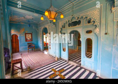 UDAIPUR, INDIEN - Okt 21: Im Stadtpalast am 21,2012. Oktober in Udaipur, Indien. Der Grundstein der Festung wurde 1559 von Udai Singh gelegt. Das Pala Stockfoto