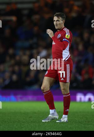 Peterborough, Großbritannien. 25. Oktober 2022. Sean McConville (AS) beim Peterborough United gegen Accrington Stanley EFL League One Match im Weston Homes Stadium, Peterborough, Cambridgeshire. Kredit: Paul Marriott/Alamy Live Nachrichten Stockfoto