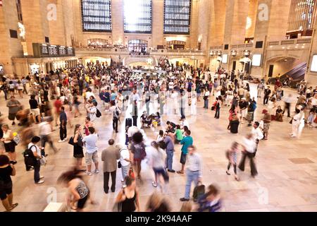 NEW YORK CITY, NY - JUL 10: Grand Central ist die zweitverkehrsreichste Station des New York City Subway Systems mit 42.002.971 Passagieren im Jahr 2009. Juli 10 Stockfoto