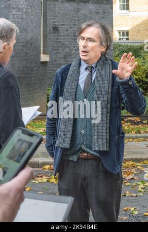 Robert James Kenneth Peston, außerhalb der Downing Street, London, Großbritannien Stockfoto