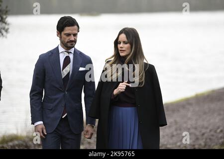 Prinz Carl Philip und Prinzessin Sofia am 26. Oktober 2022 auf dem Landgut Hennickehammar in Filipstad, Schweden. Prinz Carl Philip und Prinzessin Sofia sind Stockfoto