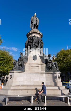 Irland Eire Dublin Statue auf der O'Connell Street Memorial Daniel O'Connell 1776 - 1847 von John Henry Foley Mitglied des Parlaments Oberbürgermeister von Dublin Stockfoto