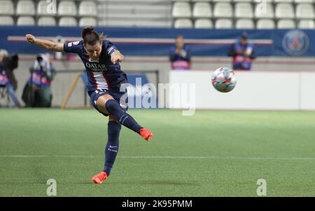 PARIS, Frankreich. , . 10 Ramona Bachmann von PSG beim UEFA Women's Champions League 2022/2023-Spiel zwischen PSG Paris Saint-German und FC Chelsea im Stade Jean Bouin Fußballstadion am 20. Oktober 2022, in Paris, Frankreich Kredit: SPP Sport Pressefoto. /Alamy Live News Stockfoto