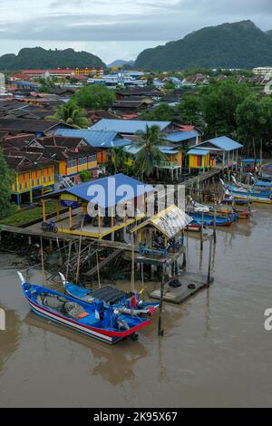 Kuala Perlis, Malaysia - 2022. Oktober: Ansichten von Kuala Perlis an der nordwestlichen Spitze der malaysischen Halbinsel am 15. Oktober 2022 in Malaysia. Stockfoto