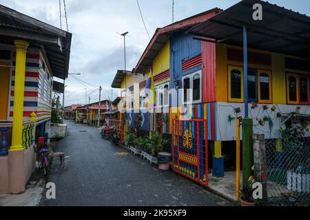 Kuala Perlis, Malaysia - 2022. Oktober: Ansichten von Kuala Perlis an der nordwestlichen Spitze der malaysischen Halbinsel am 15. Oktober 2022 in Malaysia. Stockfoto