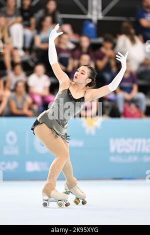 SHAO-JIE LEE, Taipei, tritt im Junior Ladies Solo Dance - Style Dance bei den Artistic World Skate Games 2022 im Youth Olympic Park - America Pavillon, am 25. Oktober 2022 in Buenos Aires, Argentinien auf. Quelle: Raniero Corbelletti/AFLO/Alamy Live News Stockfoto