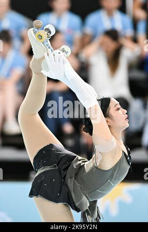 SHAO-JIE LEE, Taipei, tritt im Junior Ladies Solo Dance - Style Dance bei den Artistic World Skate Games 2022 im Youth Olympic Park - America Pavillon, am 25. Oktober 2022 in Buenos Aires, Argentinien auf. Quelle: Raniero Corbelletti/AFLO/Alamy Live News Stockfoto