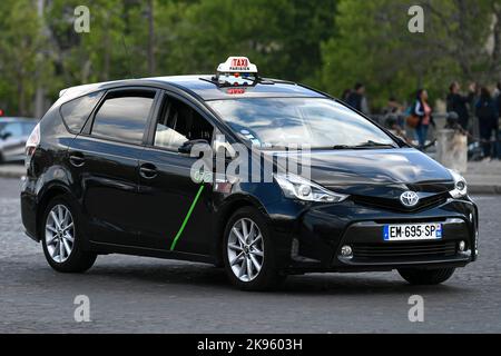 Die Abbildung zeigt ein französisches Taxi (Pariser Taxi G7 oder VTC) in Paris, Frankreich, am 25. Oktober 2022. Foto von Victor Joly/ABACAPRESS.COM Stockfoto