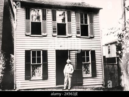 Das Geburtshaus des amerikanischen Schriftstellers Mark Twain war dieses graue Haus in der Hill Street, Missouri, das in Mark Twains bekanntestem Buch „The Adventures of Tom Sawyer“ als das Haus von Tom Sawyer beschrieben wird. Stockfoto