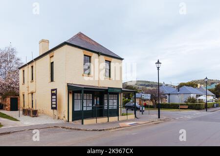 RICHMOND, AUSTRALIEN - 15. SEPTEMBER 2022: Allgemeine Bauarchitektur in Richmond, in der Nähe von Hobart in Tasmanien, Australien Stockfoto