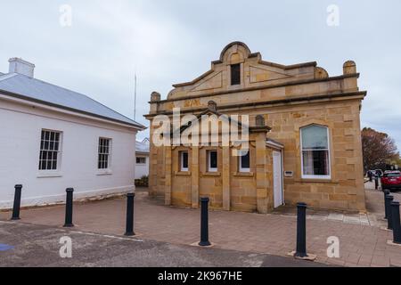 RICHMOND, AUSTRALIEN - 15. SEPTEMBER 2022: Richmond Town Hall in Richmond, in der Nähe von Hobart in Tasmanien, Australien Stockfoto