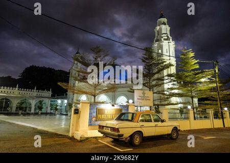 Ipoh, Malaysia - 2022. Oktober: Die Panglima Kinta Moschee stammt aus dem späten 19.. Jahrhundert am 19. Oktober 2022 in Ipoh, Malaysia. Stockfoto