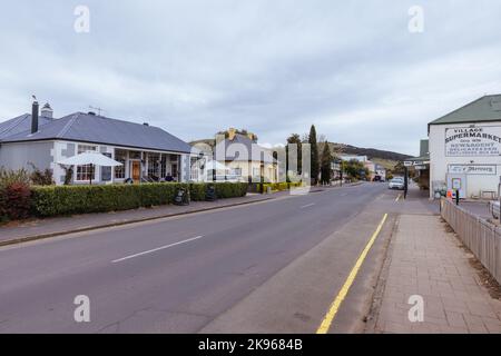 RICHMOND, AUSTRALIEN - 15. SEPTEMBER 2022: Allgemeine Bauarchitektur in Richmond, in der Nähe von Hobart in Tasmanien, Australien Stockfoto