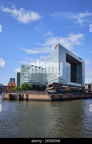 Hamburg, Deutschland - September 2022: Der Spiegel-Hauptsitz in der Ericusspitze in der HafenCity nach einem Entwurf von Henning Larsen Stockfoto