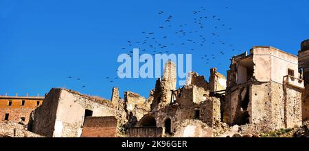 Das verlassene Dorf Craco in Basilicata, Italien Stockfoto