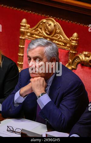 Rom, Italien, 26. Oktober 2022, Antonio Tajani Ministro degli Affari Esteri e della cooperazione Internazionale e vicepremier während der Sitzung im Palazzo Madama in Rom das Vertrauensvotum der Regierung Meloni am 26. Oktober 2022 in Rom, Italien. Stockfoto