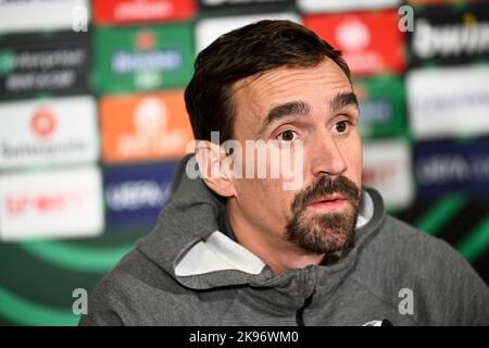 Dublin, Irland, 26/10/2022, Gents Sven Kums im Bild während einer Pressekonferenz des belgischen Fußballteams KAA Gent, Mittwoch, 26. Oktober 2022 in Dublin, Irland, zur Vorbereitung des morgigen Spiels gegen das irische Team Shamrock Rovers am fünften Tag der Gruppenphase der UEFA Europa Conference League. BELGA FOTO JASPER JACOBS Stockfoto