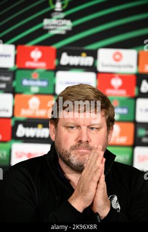 Dublin, Irland, 26/10/2022, Gents Cheftrainer Hein Vanhaezebrouck im Bild während einer Pressekonferenz des belgischen Fußballteams KAA Gent, Mittwoch, 26. Oktober 2022 in Dublin, Irland, zur Vorbereitung des morgigen Spiels gegen das irische Team Shamrock Rovers am fünften Tag der Gruppenphase der UEFA Europa Conference League. BELGA FOTO JASPER JACOBS Stockfoto