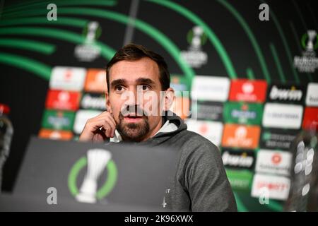 Dublin, Irland, 26/10/2022, Gents Sven Kums im Bild während einer Pressekonferenz des belgischen Fußballteams KAA Gent, Mittwoch, 26. Oktober 2022 in Dublin, Irland, zur Vorbereitung des morgigen Spiels gegen das irische Team Shamrock Rovers am fünften Tag der Gruppenphase der UEFA Europa Conference League. BELGA FOTO JASPER JACOBS Stockfoto