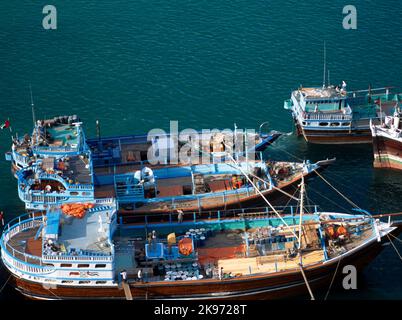 Dubai Vereinigte Arabische Emirate Dubai Creek Luftaufnahme von Daus Stockfoto