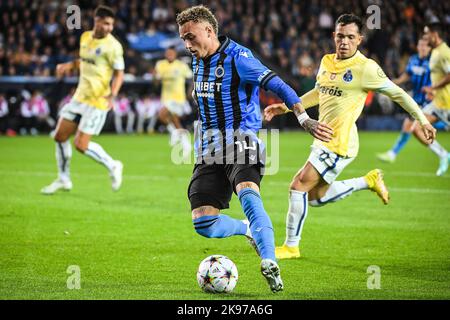 Brügge, Belgien - 26/10/2022, Noa LANG aus Brügge während der UEFA Champions League, des Fußballspiels der Gruppe B zwischen dem Club Brugge und dem FC Porto am 26. Oktober 2022 im Jan Breydelstadion in Brügge, Belgien - Foto: Matthieu Mirville/DPPI/LiveMedia Stockfoto
