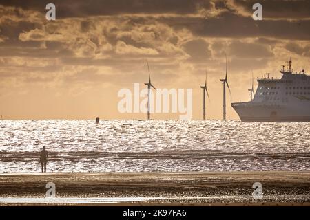 Crosby Beach Stena Embla Stena Line Schwedische Reederei Strecke von Belfast nach Liverpool Stockfoto