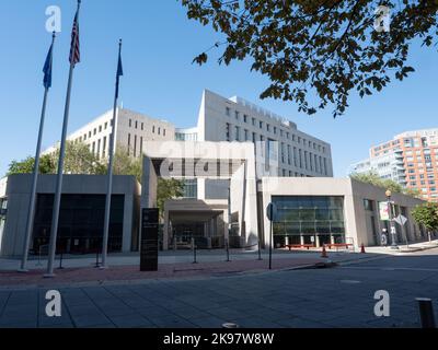 Das Ariel Rios Federal Building im Stadtteil Noma in Washington, DC, ist der Hauptsitz des US-Büros für Alkohol, Tabak, Feuerwaffen und Sprengstoffe in Washington, DC. Foto von Francis Specker Stockfoto