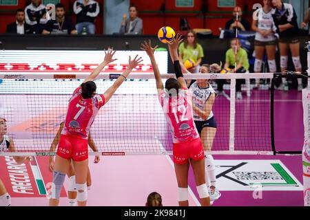 Ellen Braga (Volley Casalmaggiore) während der TrasportiPesanti Casalmaggiore gegen Vero Volley Monza, Volleyball Italienische Serie A1 Frauenspiel in Casalmaggiore (CR), Italien, Oktober 26 2022 Stockfoto