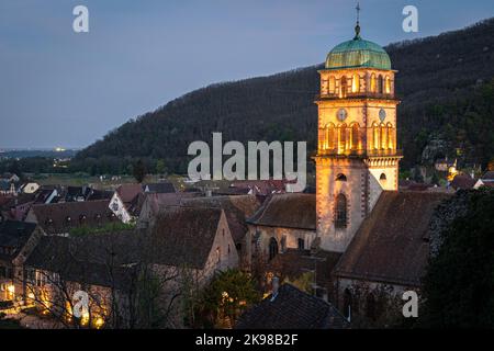 Traditionelle alte elsässische Häuser in Kaysersberg im Elsass im Departement Haut-Rhin der Region Grand Est in Frankreich Stockfoto