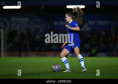 London, Großbritannien. 26. Oktober 2022. London, England, Dezember 26. 2022: Niamh Charles (21 Chelsea) während der UEFA Womens Champions League Group Ein Spiel zwischen Chelsea und Vllaznia in Kingsmeadow, London, England. PS (Pedro Soares/SPP) Credit: SPP Sport Press Photo. /Alamy Live News Stockfoto