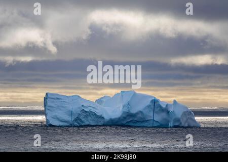 Eisberg, Irminger See Eingang zum Prince Christian Sound, Grönland, Königreich Dänemark Stockfoto