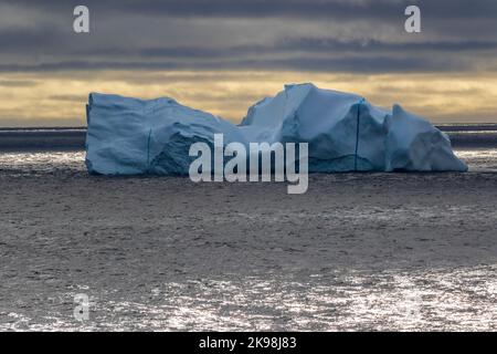 Eisberg, Irminger See Eingang zum Prince Christian Sound, Grönland, Königreich Dänemark Stockfoto