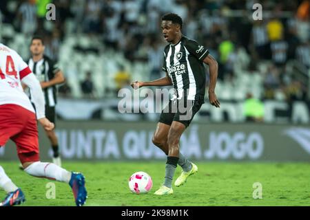 Rio De Janeiro, Brasilien. 26. Oktober 2022. Jeffinho während Botafogo x Bragantino im Nilton Santos Stadium für die 34. Runde der brasilianischen Meisterschaft 2022, in der Nacht von diesem Mittwoch (26), in Rio de Janeiro, RJ statt. Kredit: Celso Pupo/FotoArena/Alamy Live Nachrichten Stockfoto