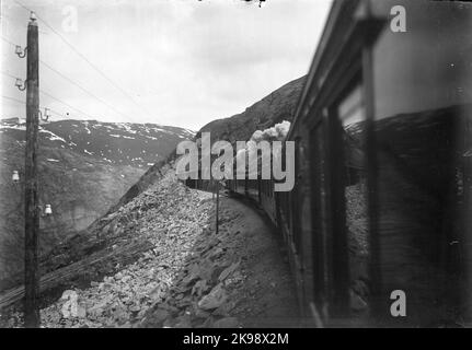 Erster Lappland Express auf norwegischer Seite. Stockfoto