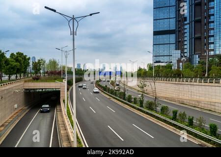 Stadt Autobahn Interchange in Shanghai auf Traffic rush hour Stockfoto