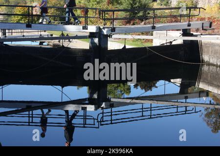 Die Ottawa Locks, ein UNESCO-Weltkulturerbe, am Rideau-Kanal in Ottawa, Ontario, Kanada Stockfoto