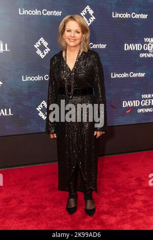 New York, USA. 26. Oktober 2022. Renee Fleming nimmt an der New York Philharmonic Gala Teil, bei der am 26. Oktober 2022 die neue David Geffen Hall im Lincoln Center in New York eröffnet wird. (Foto von Lev Radin/Sipa USA) Quelle: SIPA USA/Alamy Live News Stockfoto